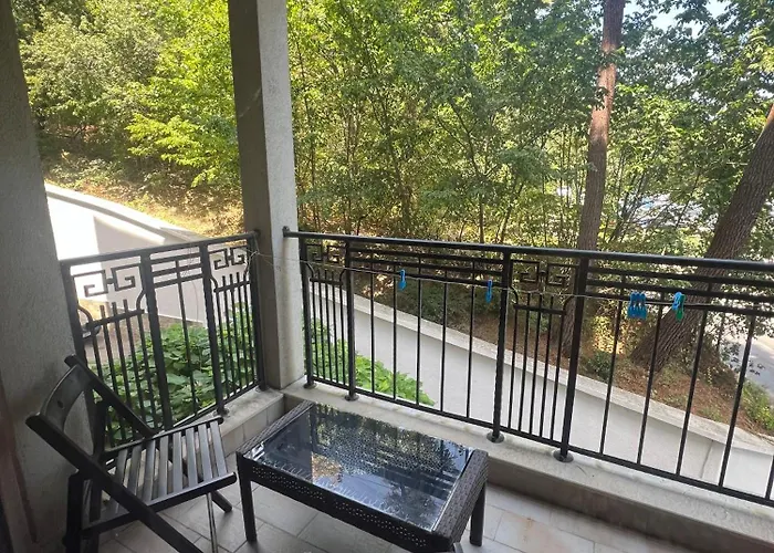 Garden View Апартамент